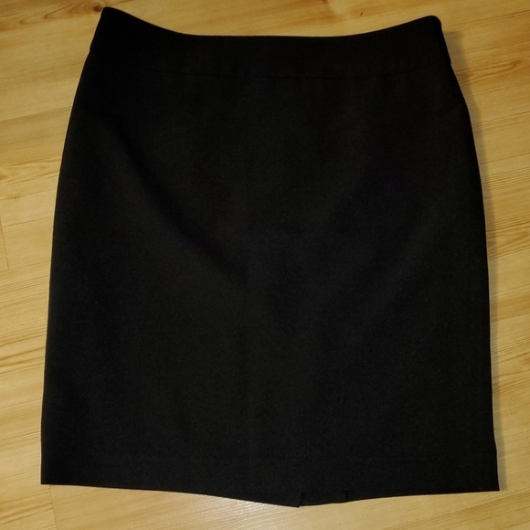 Kasper Women's Lined Business Skirt - Picture 2 of 4